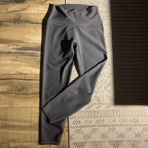 ALO Yoga Airlift Charcoal Leggings